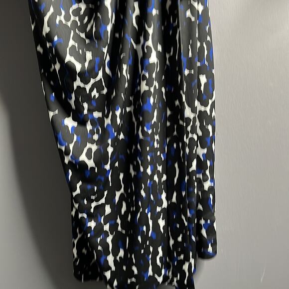 Pea in the Pod Black and Blue Wrap Maternity Dress Size Small - Picture 6 of 8